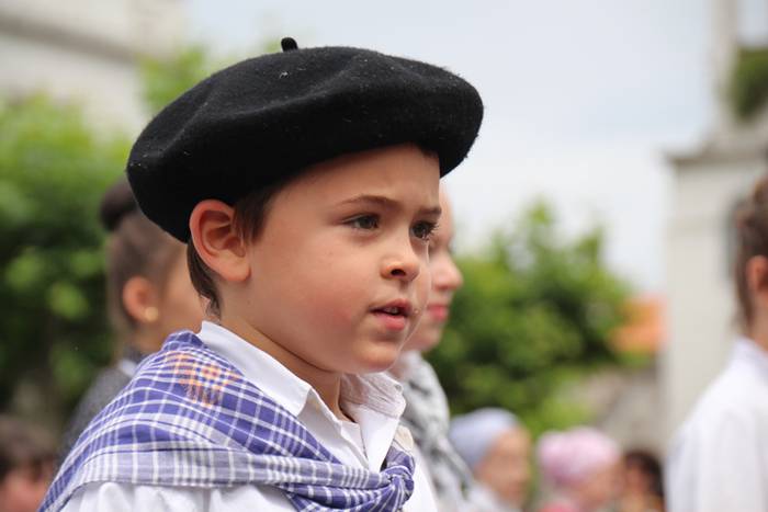 Dantzari txiki eguna Villabonan 29 1465749477073