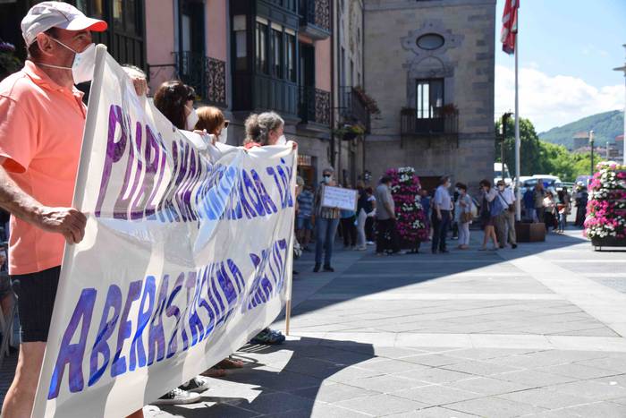 Zerbitzu publikoen aldeko mo 51 1593258001048