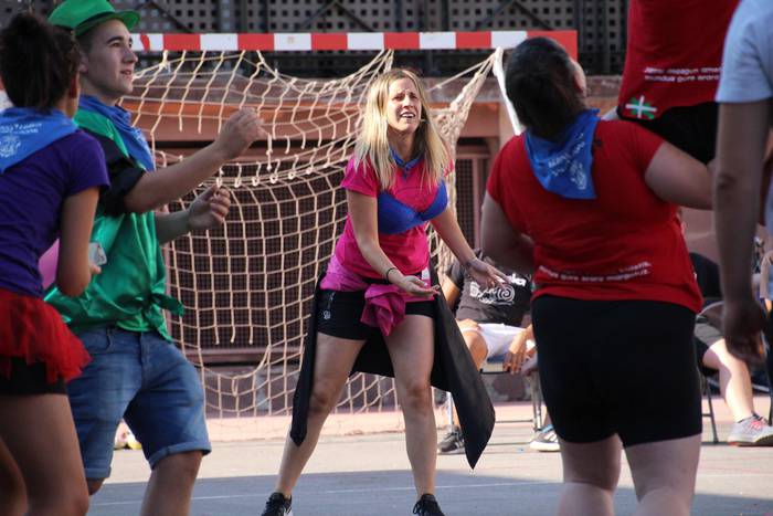 Lehiatik gutxi, festatik ask 17 1534073844990