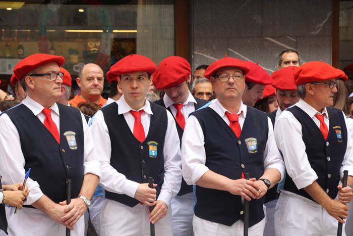 Santuek eta dantzariek poztu 34 1498312365731