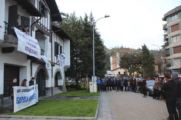 ezpala okupazioa 3 9 1452963292955