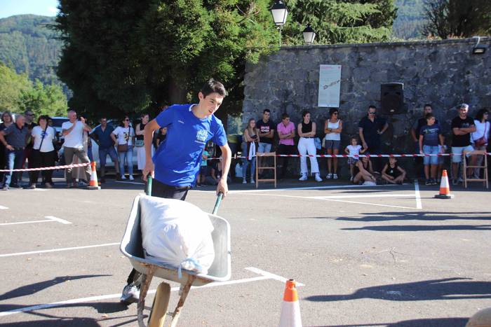 Alkizako jaiak 22, Hernialde 12 1662826771137