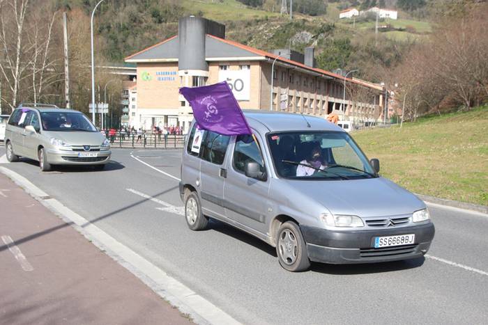 Martxoak 8 kotxe karabana 18 1520508068698