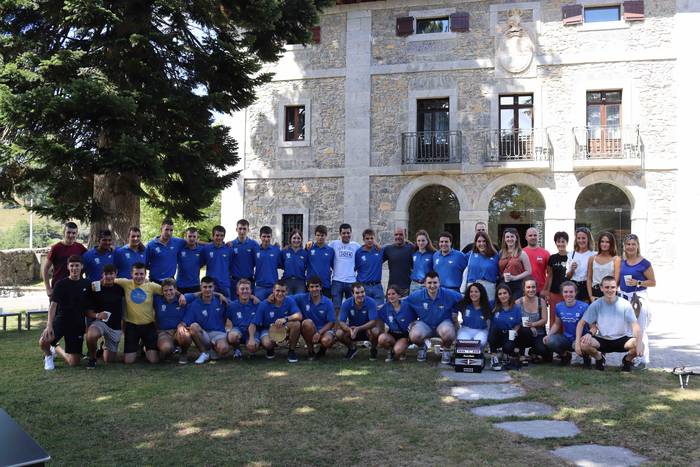 Eztanda egin du jaiak Bidani 1 1661267317481