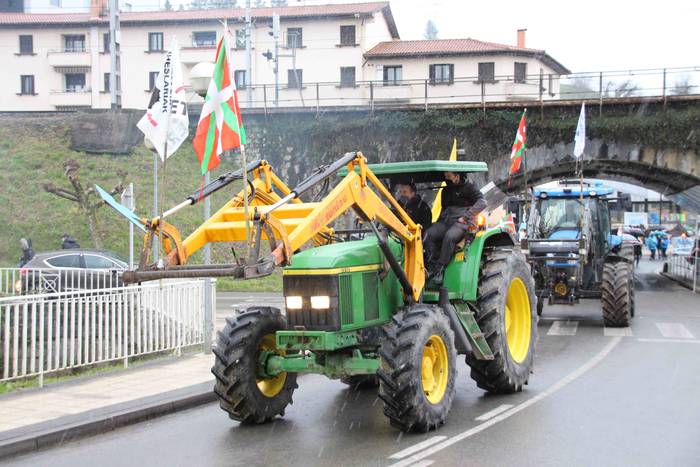 Aurreikuspenak gainditu ditu 3 1610219462636