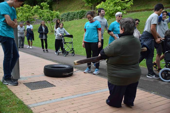 Haur eta helduen arteko II.  62 1560343265078