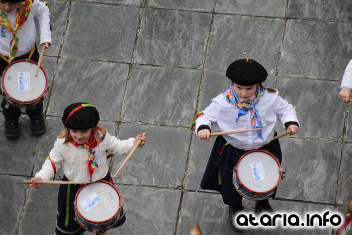 Zaldunita bezperako haur danborrada 88 1454785362452