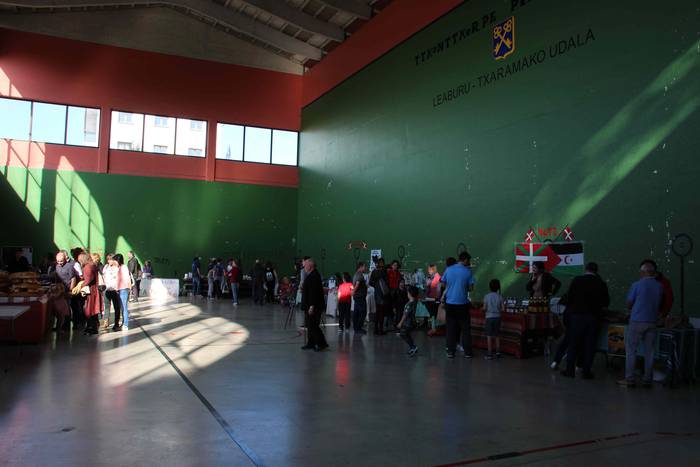 Azoka eguna ospatu dute Leab 1 1540127392286