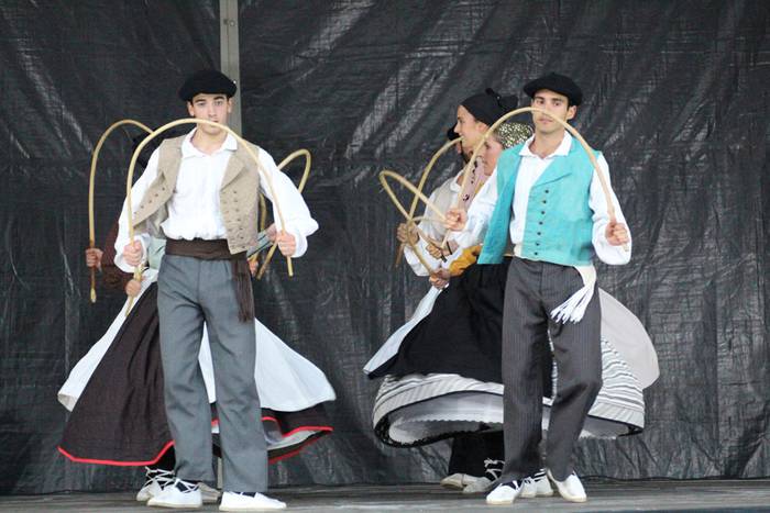 Irurako festak 2015 buruhandiak 46 1443465701727