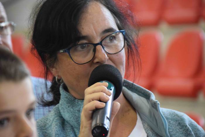 Jendetza mugitzen duen eguna 24 1538313210719