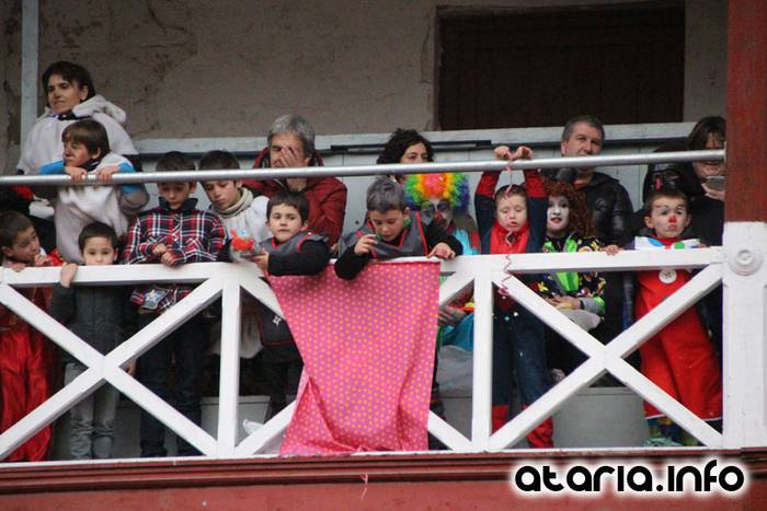 inauteriak 2016 zaldunita zezen plaza 63 1454867196720