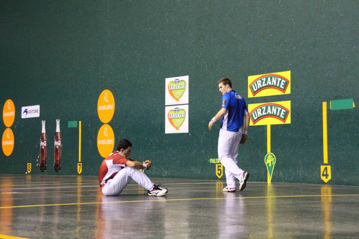 Altuna-Artola ligaxkako lehen partida 20 1445033124667