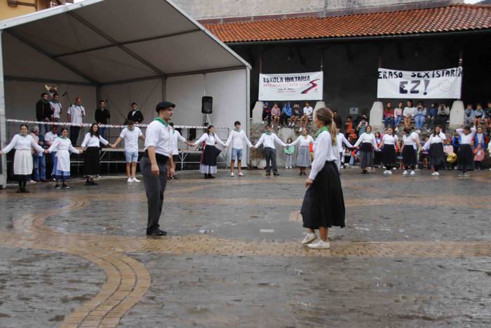 Irurako dantza soka sanmiela 37 1664023881299