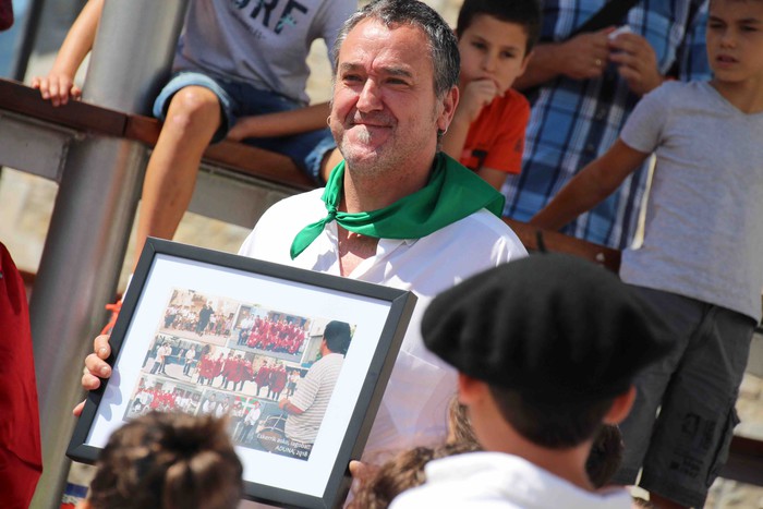 Emakumeak Adunako Axeri-dantzan, lehen aldiz - 41