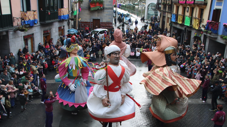 Zaldunita bezpera 25