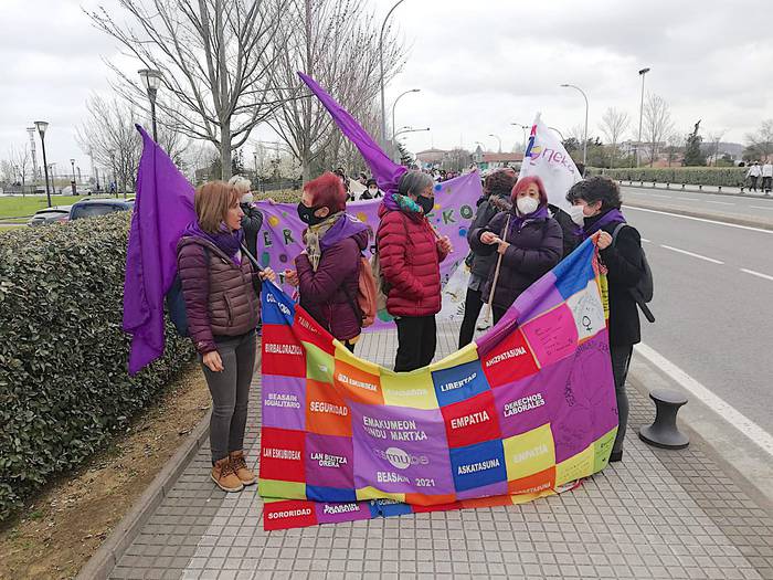 Hendaiaraino heldu dira esku 3 1615033718675