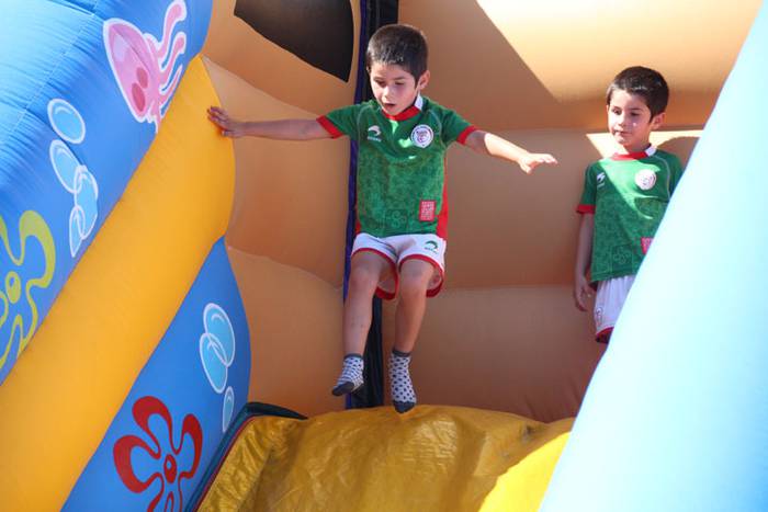 Eulia jaitsi aurretik, haurren dibertsioa 5 1471950015339