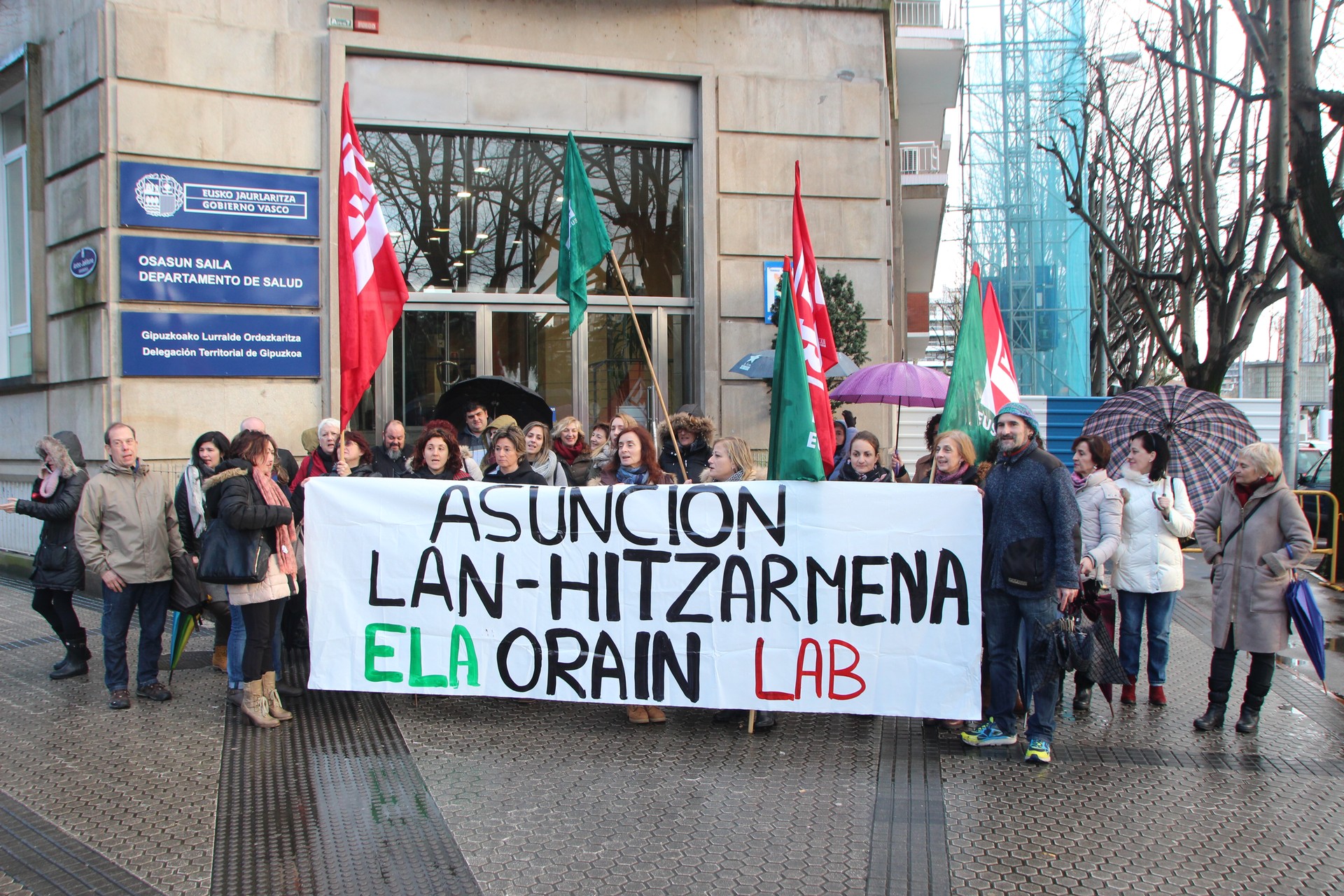 Osasun sailari Tolosaldeko osasun zerbitzuan esku hartzeko eskatu diote Asuncion klinikako langileek