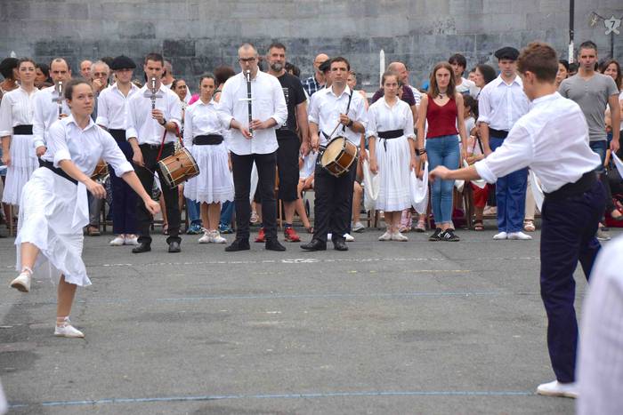 soka dantza santioak villabo 79 1532545113327