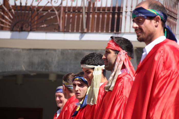 Axeriak dantzan Adunan 44 1471260958265