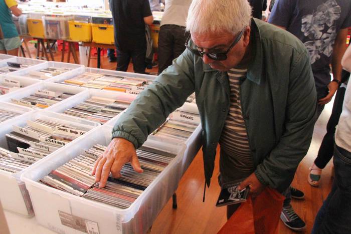 Kasinoan, disko eta liburu a 2 1567859709224