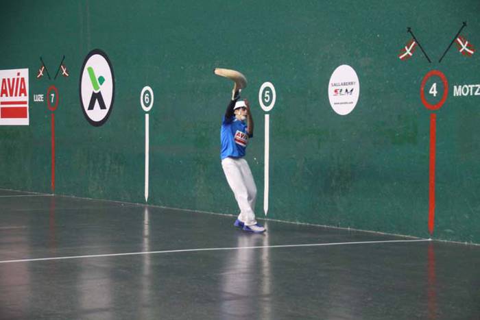 ZESTA PUNTA ELOLAREN OROIMEN 24 1512735410738