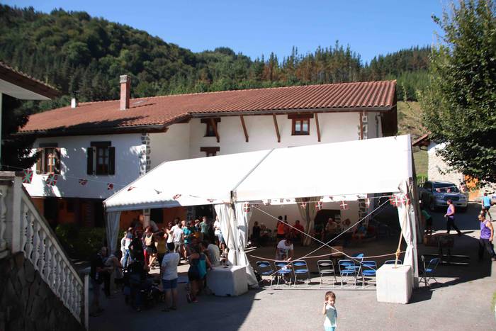 Uganetarrak gehiago izan dir 10 1537014201483