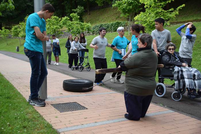 Haur eta helduen arteko II.  58 1560343257782