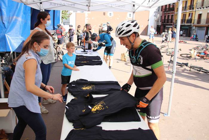 Irrintzi Txirrindularitza El 37 1633182227773