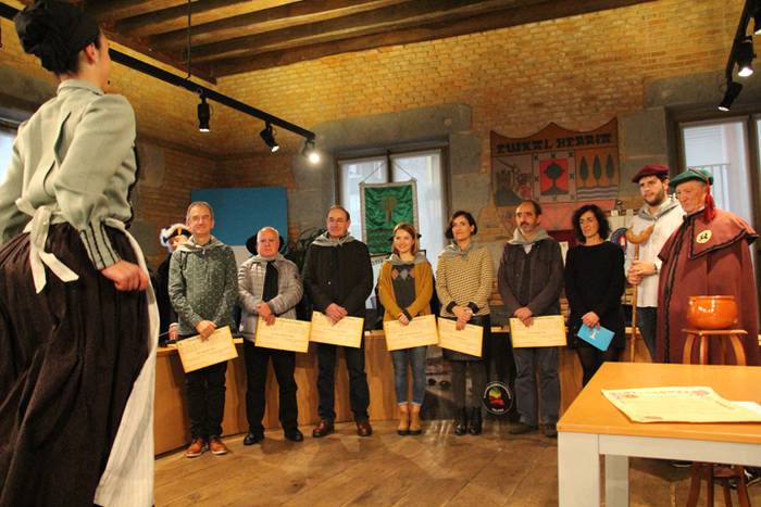 Tolosako Babarrun Kofradiako kide berriak 29 1479648835855