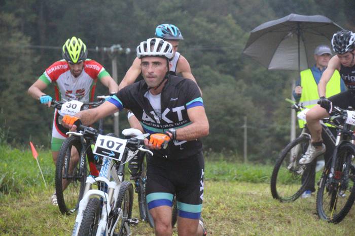 Lokaztuta Amasako XXIV. mendi duatloia 42 1477235464497