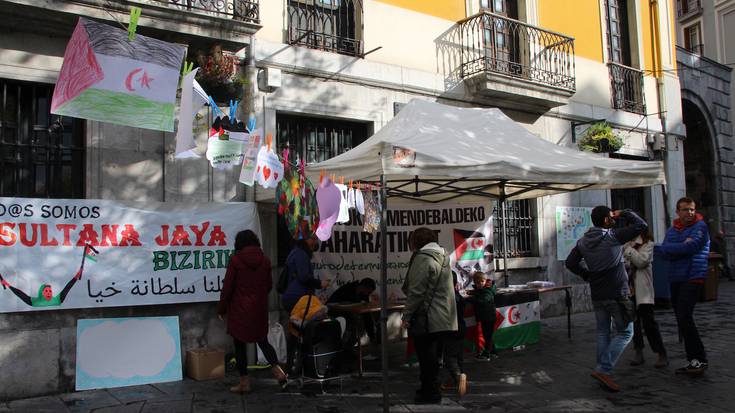 Mezuak hodeietan Sahararaino