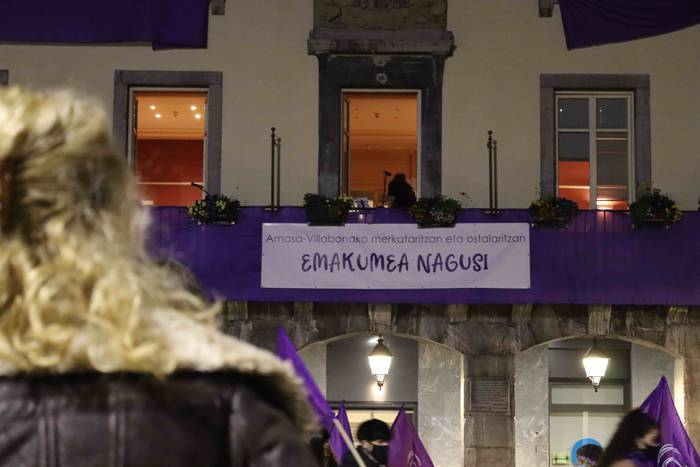 Emakumeek eskualdeko kaleak  75 1615233104634