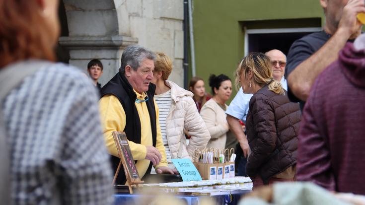 Igandean 40 postu baino gehiago, Alegian