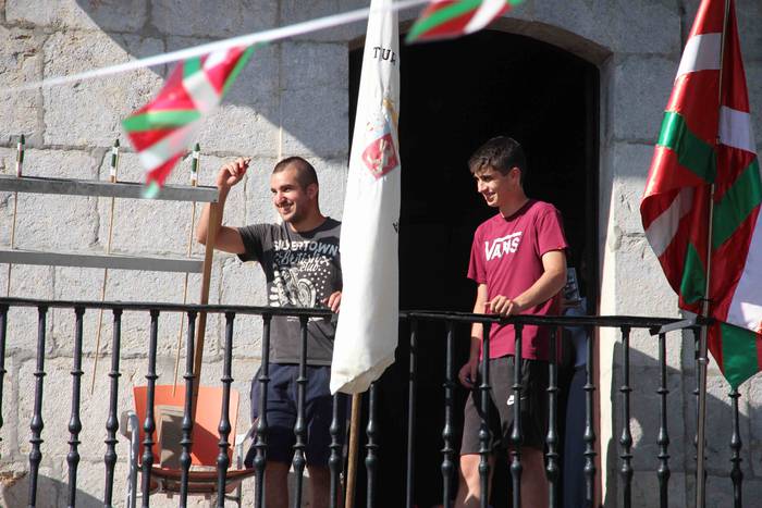 Albiztur festak 2018 txupina 1 1534013135852