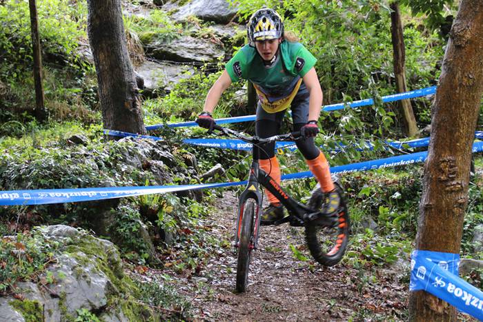 Bi gurpilen gainean  40 1491138613814