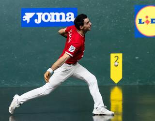 Altuna III.ak eta Ezkurdiak sailkapenaren buru jarraitzen dute