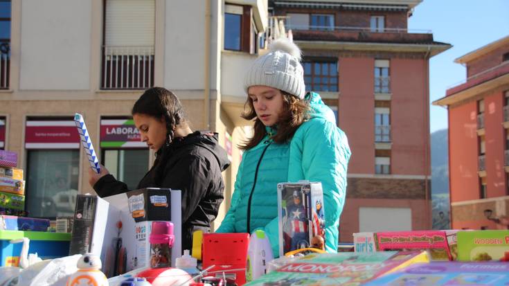 Bihar amaituko da jostailuen elkartasun bilketa