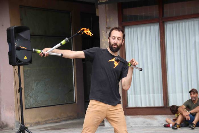 Malabareak eta akrobaziak na 56 1562507140004