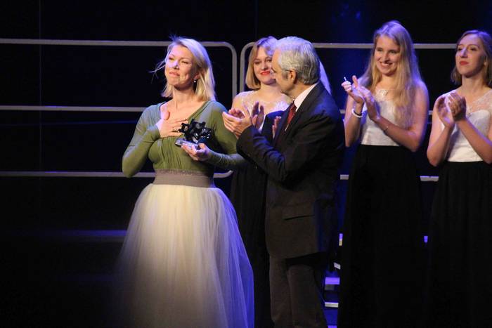 Indonesiako Batavia Madrigal 14 1572797980817