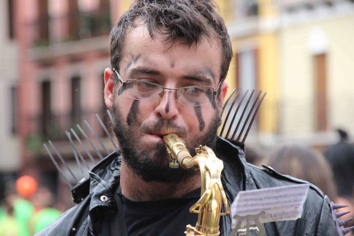 Norberak bere bazkaria, eta  43 1532631203792