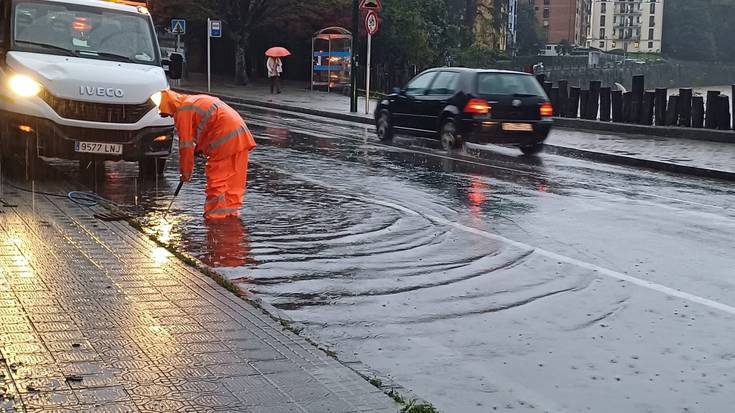 Ur putzuak sortu dira nonahi azken orduetako prezipitazioagatik