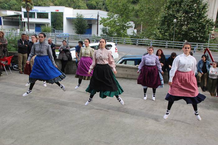 Ikaztegieta Pilareko eguna Sutarri 14 1476272139391