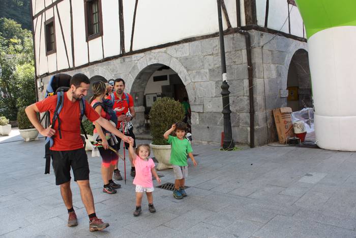 III. Mendiz Mendi Etxera 157 1506347649640