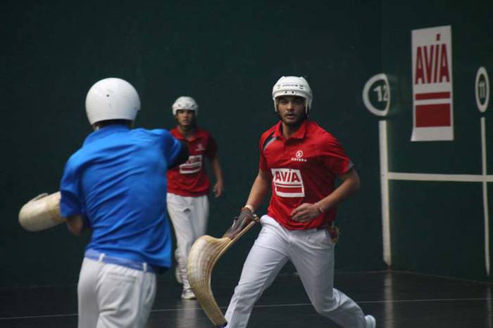 ZESTA PUNTA ELOLAREN OROIMEN 42 1512735503644