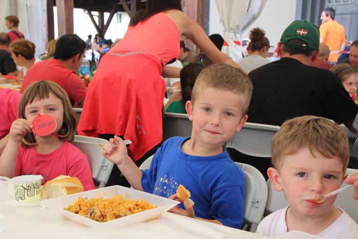 Ikaztegietako Eskola Txikiak Festa 85 1465744487117