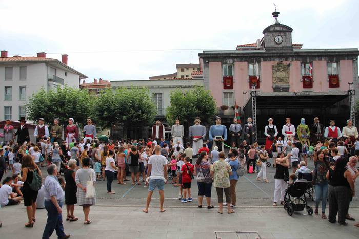 erraldoi topaketa santioak j 1 1532716548533