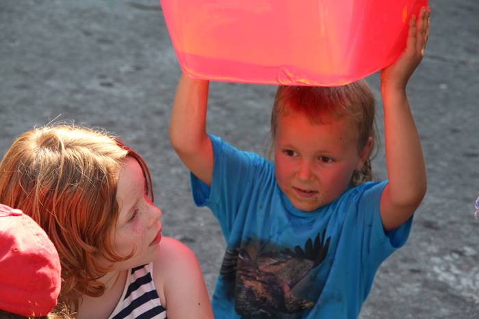 Festak hastearekin batera, j 25 1502727376205