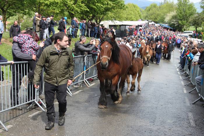 Maiatzak 1, Larre Irekiera E 24 1525187069975