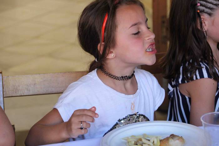 Tripa beteta, dantzan pasa d 32 1563205329986